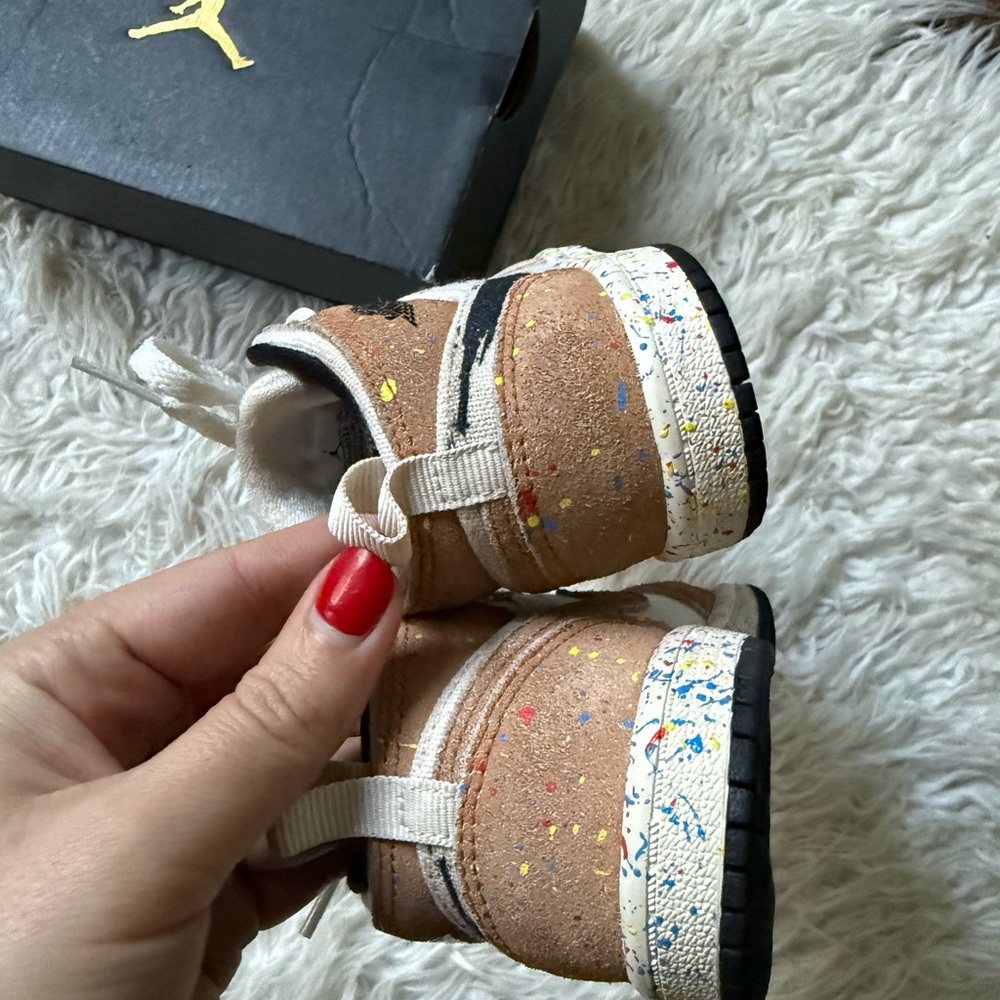 Jordan mids - Picture 12 of 14